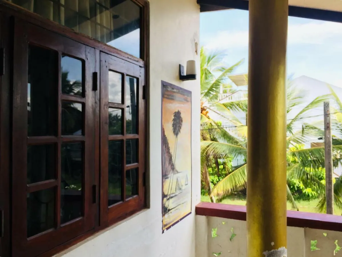 White House Apartment Negombo